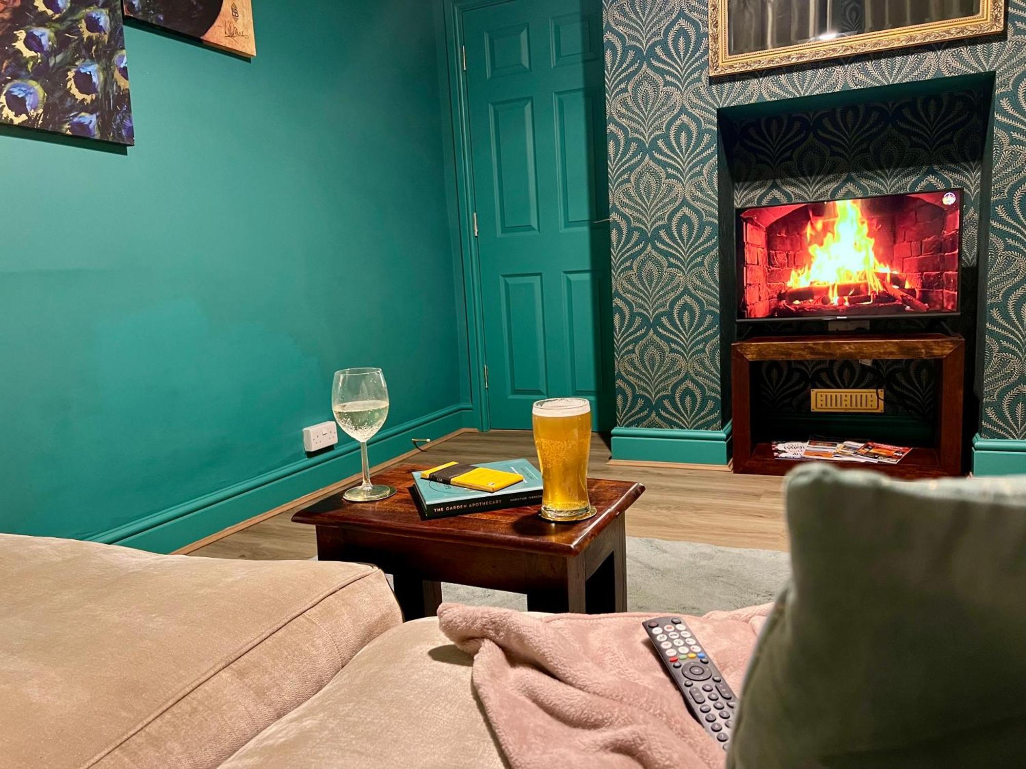 The Rose- Grd Floor, 2-5 Beds, Smarttv, Uni, Tram, M250 Fibre Apartment Нотингам Екстериор снимка