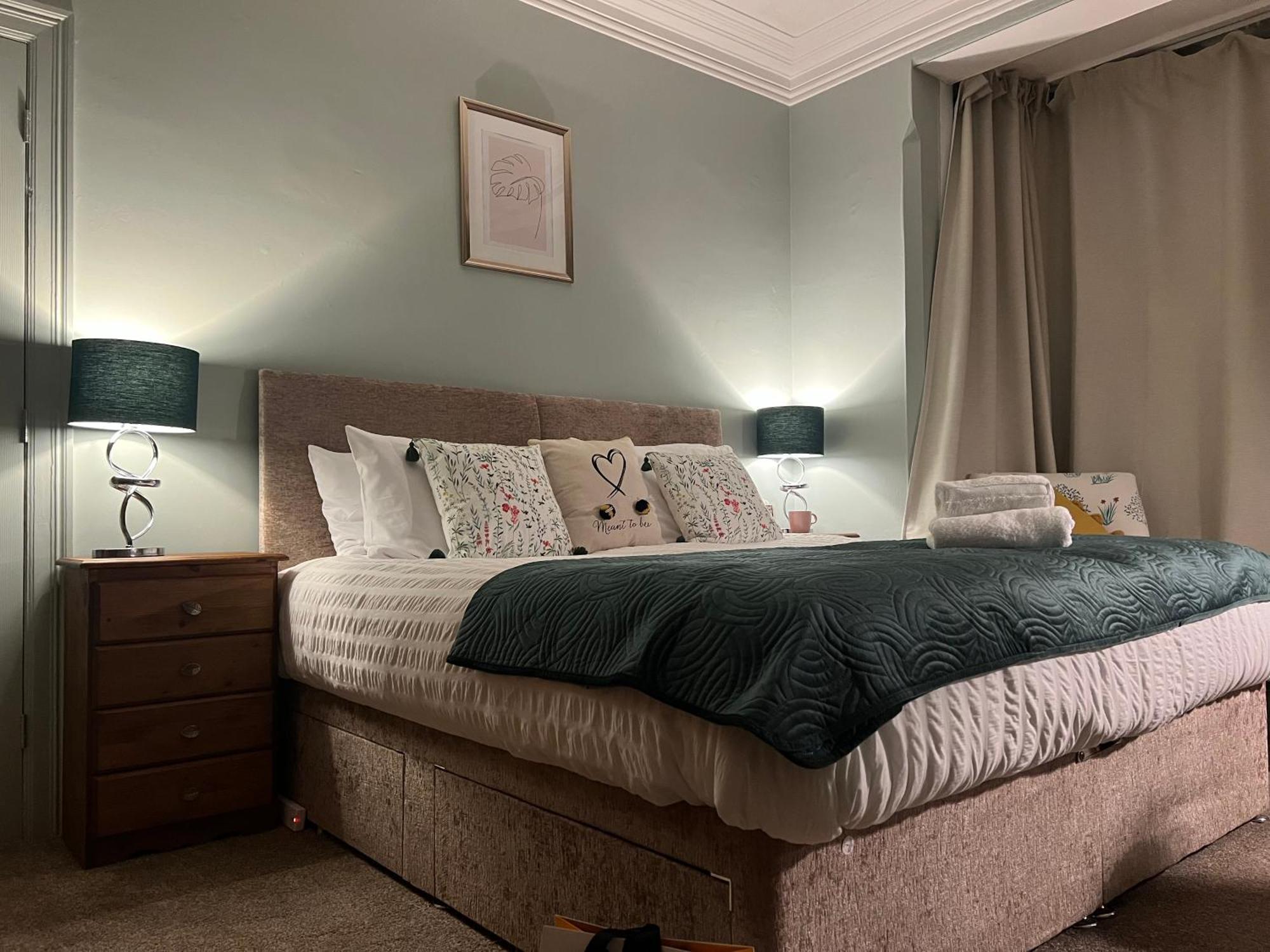 The Rose- Grd Floor, 2-5 Beds, Smarttv, Uni, Tram, M250 Fibre Apartment Нотингам Екстериор снимка